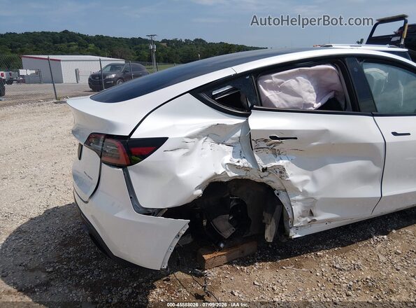 7SAYGDEE4PA060384 2023 TESLA MODEL Y White Widok z przodu