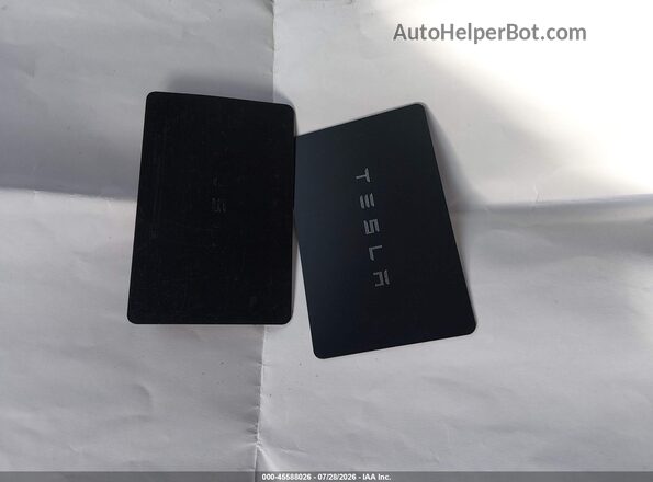 7SAYGDEE4PA060384 2023 TESLA MODEL Y White Widok deski rozdzielczej