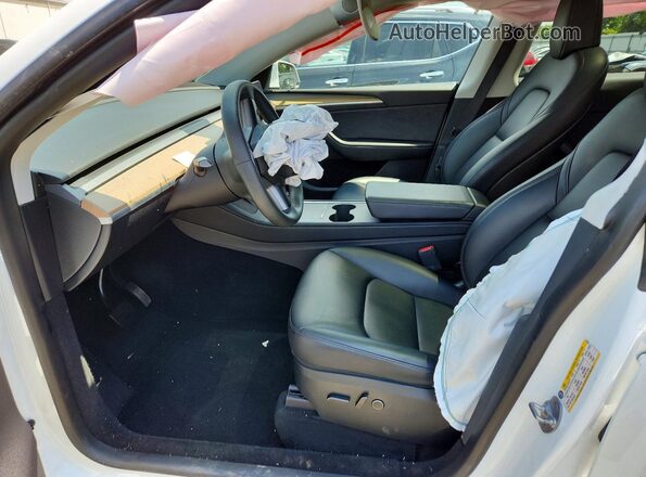 7SAYGDEE4PA075385 2023 TESLA MODEL Белый Вид салона спереди