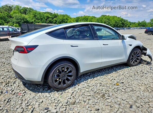 7SAYGDEE4PA075385 2023 TESLA MODEL Белый Задняя правая четверть