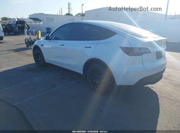 7SAYGDEE4PA113178 2023 TESLA MODEL Y White Tył lewy