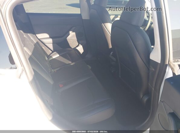 7SAYGDEE4PA113178 2023 TESLA MODEL Y White Widok naklejki z numerem VIN