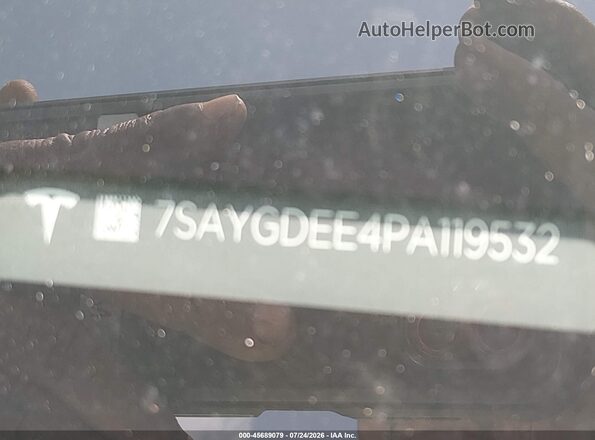 7SAYGDEE4PA119532 2023 TESLA MODEL Y White Vista del compartimento del motor