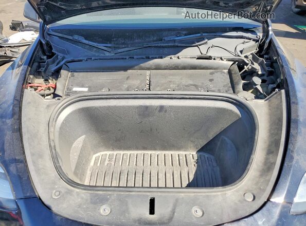 7SAYGDEE4PA156824 2023 TESLA MODEL Black Vista del compartimento del motor