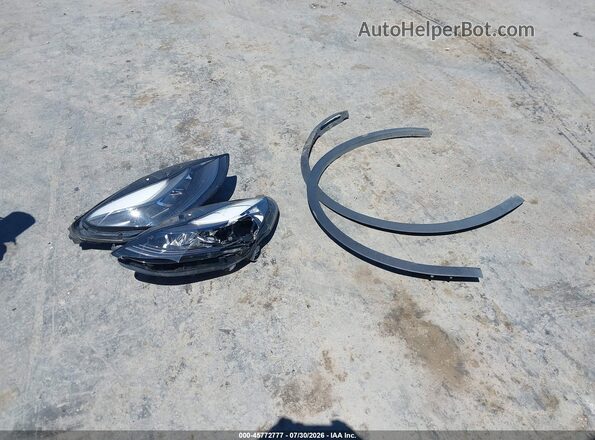 7SAYGDEE4PF624649 2023 TESLA MODEL Y Red Instrument cluster view
