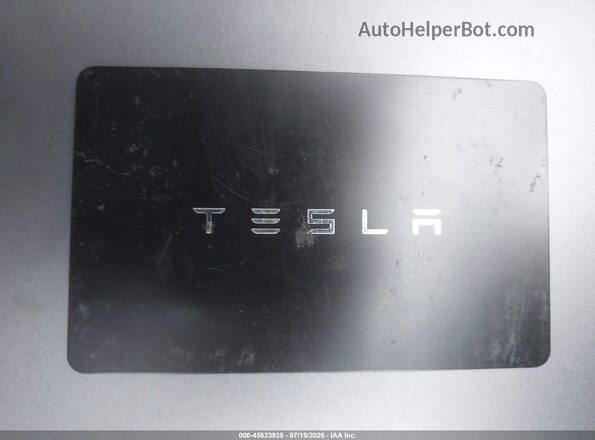 7SAYGDEE4PF861741 2023 TESLA MODEL Y Серый Вид панели приборов