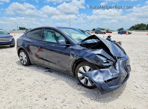 7SAYGDEE4RA283351 2024 TESLA MODEL Серый Передняя правая четверть