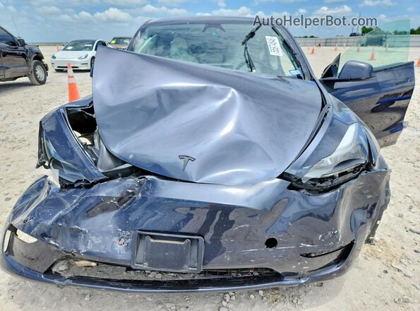 Price & History 2024 Tesla Model Y vin: 7SAYGDEE4RA283351