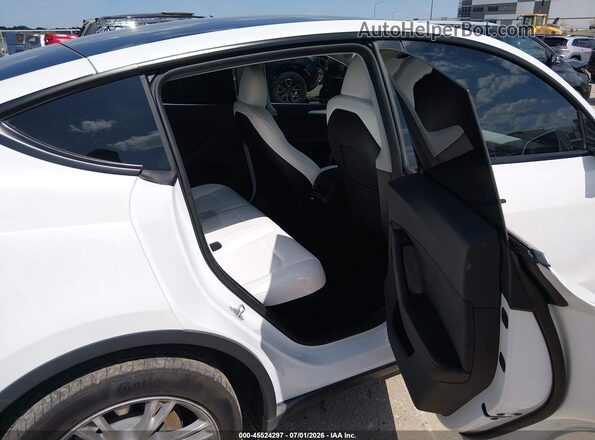 7SAYGDEE4RA291014 2024 TESLA MODEL Y White Vista de la etiqueta del VIN