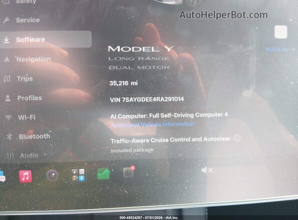 7SAYGDEE4RA291014 2024 TESLA MODEL Y White Vista interior de 360 grados