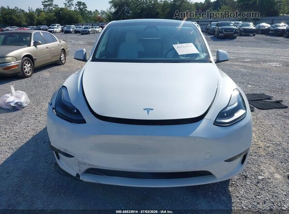 7SAYGDEE4RA317594 2024 TESLA MODEL Y White Вид панелі приладів