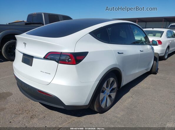 7SAYGDEE4RF059824 2024 TESLA MODEL Y White Trasero derecho