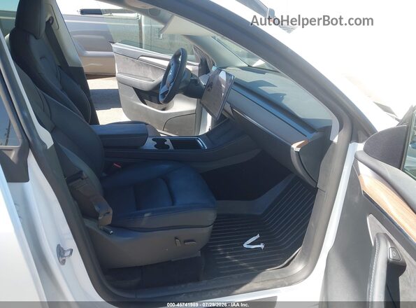 7SAYGDEE4RF059824 2024 TESLA MODEL Y White Vista interior delantera