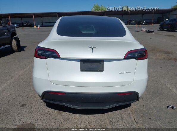 7SAYGDEE4RF059824 2024 TESLA MODEL Y White 