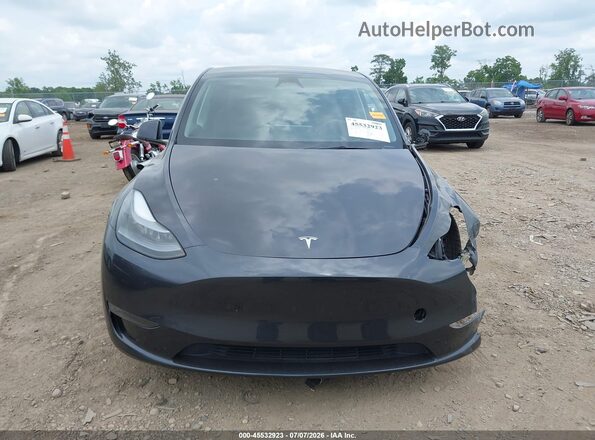 7SAYGDEE4RF128608 2024 TESLA MODEL Y Gray ხელსაწყოთა პანელის ხედი