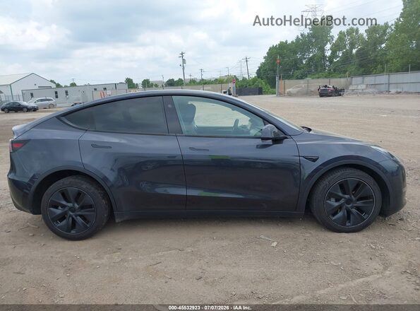 7SAYGDEE4RF128608 2024 TESLA MODEL Y Gray უკანა სალონის ხედი