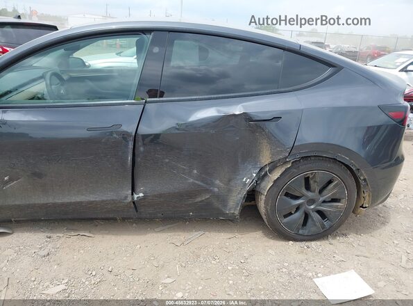 7SAYGDEE4RF128608 2024 TESLA MODEL Y Gray 