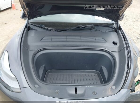 7SAYGDEE4RF128608 2024 TESLA MODEL Y Gray უკანა ხედი