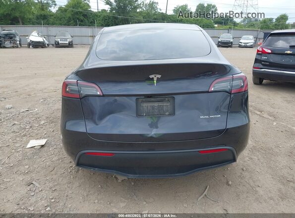 7SAYGDEE4RF128608 2024 TESLA MODEL Y Gray 