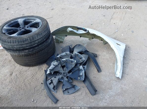 7SAYGDEE4TA393209 2026 TESLA MODEL Y Белый Вид щитка приборов