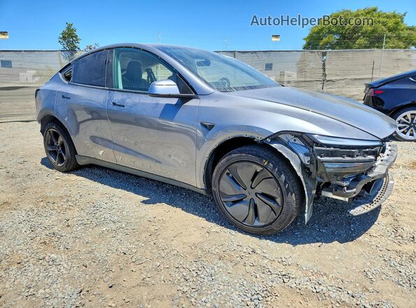 7SAYGDEE4TF377496 2026 TESLA MODEL Gray Przód prawy