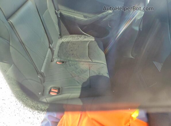 7SAYGDEE4TF587516 2026 TESLA MODEL Black უკანა სავარძლების ხედი