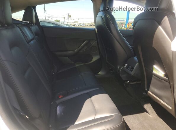 7SAYGDEE5NF386307 2022 TESLA MODEL Белый Вид задних сидений