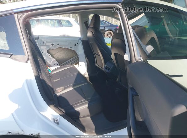 7SAYGDEE5NF428622 2022 TESLA MODEL Y White 
