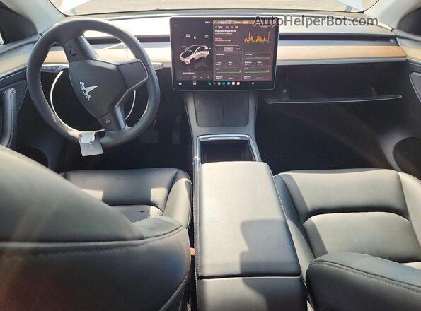 7SAYGDEE5PA092096 2023 TESLA MODEL White Vista del salpicadero