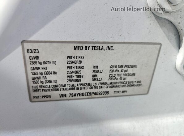 7SAYGDEE5PA092096 2023 TESLA MODEL White Vista de la etiqueta del VIN