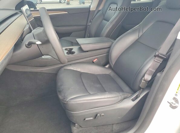 7SAYGDEE5PF763608 2023 TESLA MODEL White Вид салону спереду