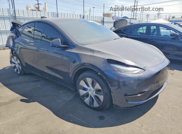 7SAYGDEE5RF031434 2024 TESLA MODEL Серый Передняя правая четверть