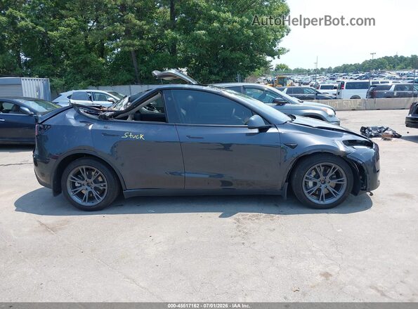 7SAYGDEE5SF284744 2025 TESLA MODEL Y Серый Панорамный вид салона 360°