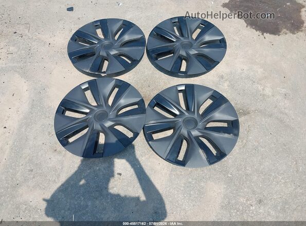7SAYGDEE5SF284744 2025 TESLA MODEL Y Серый Вид щитка приборов