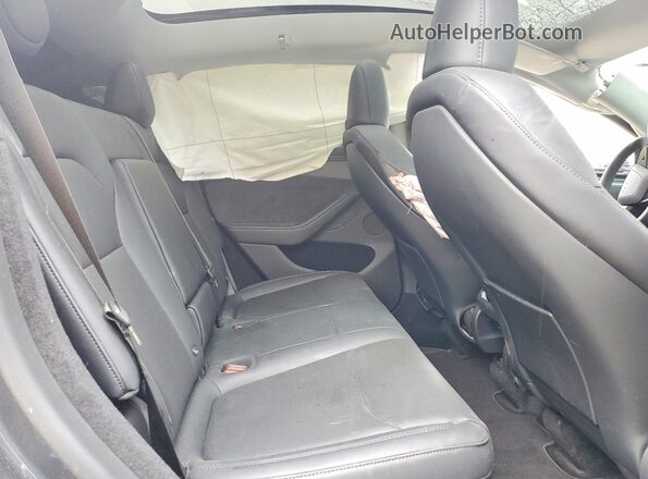 7SAYGDEE5TA486286 2026 TESLA MODEL Gray Rear seats view