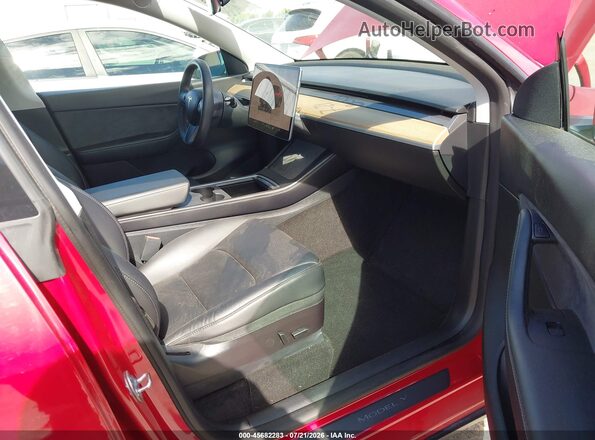 7SAYGDEE6NF368964 2022 TESLA MODEL Y Red Vista interior delantera