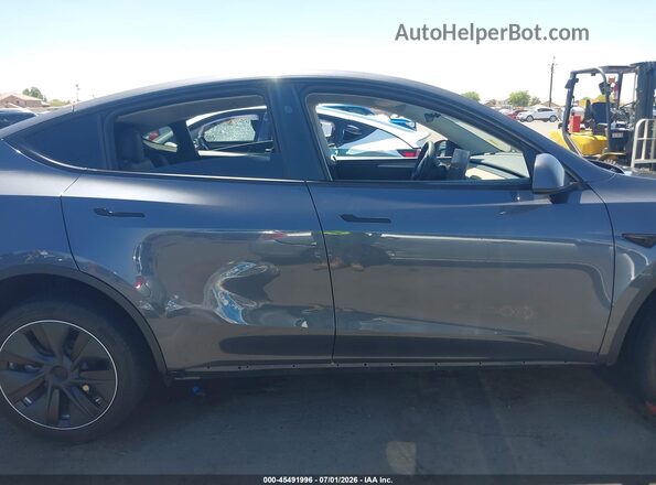 7SAYGDEE6PA210950 2023 TESLA MODEL Y Gray 360 interior view