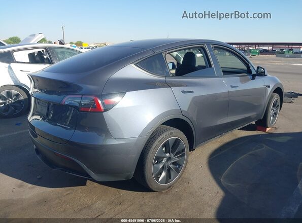 7SAYGDEE6PA210950 2023 TESLA MODEL Y Gray Front view