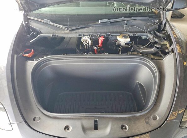 7SAYGDEE6PF599866 2023 TESLA MODEL Gray Vista interior trasera