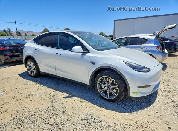 7SAYGDEE6PF676624 2023 TESLA MODEL White Передня права чверть