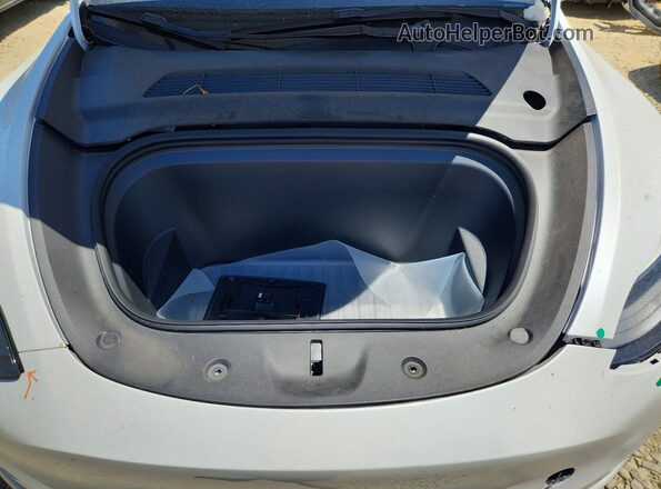 7SAYGDEE6PF676624 2023 TESLA MODEL White Вид підкапотного простору