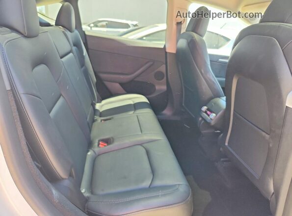7SAYGDEE6PF676624 2023 TESLA MODEL White Вид задньої частини салону