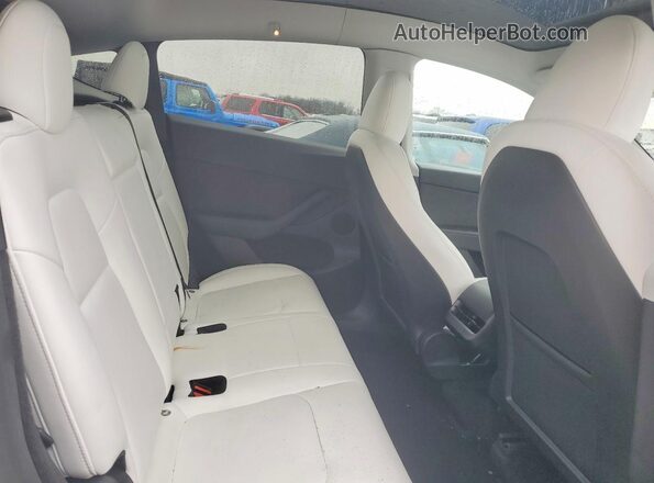 7SAYGDEE6PF868271 2023 TESLA MODEL White უკანა სალონის ხედი