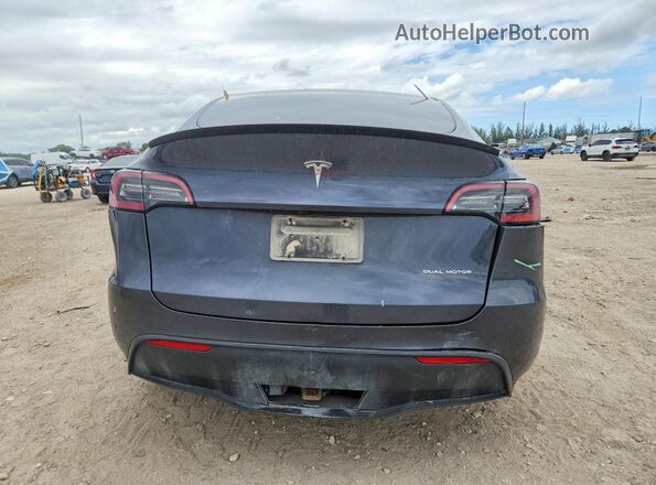 7SAYGDEE6PF923950 2023 TESLA MODEL Gray Հետևի տեսք