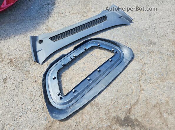7SAYGDEE6RA330234 2024 TESLA MODEL Черный Вид наклейки с VIN-кодом