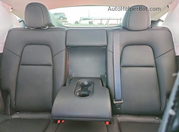7SAYGDEE6RA330234 2024 TESLA MODEL Черный Вид задних сидений