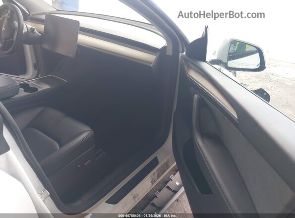 7SAYGDEE6RF082716 2024 TESLA MODEL Y Black Սալոնի դիմացի տեսք