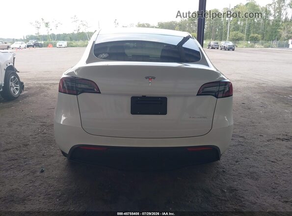 7SAYGDEE6RF082716 2024 TESLA MODEL Y Black Սալոնի 360 աստիճան տեսք