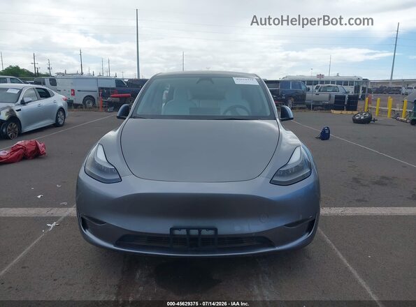 7SAYGDEE6RF150822 2024 TESLA MODEL Y Gray Вид задньої частини салону
