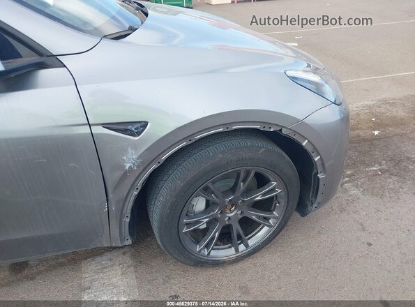 7SAYGDEE6RF150822 2024 TESLA MODEL Y Gray 